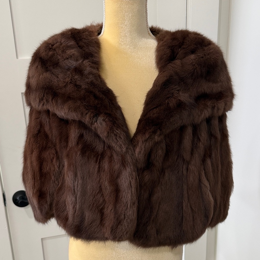 Vintage Brown Fur Jacket Shawl Robinson’s California